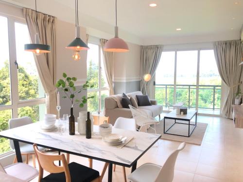 Santubong Apartment | Relaxing Santubong Suites B with Private Beach & Pool