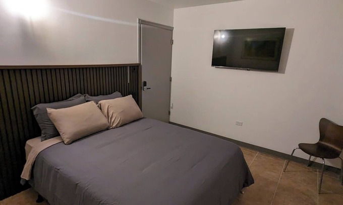 Santurce Hotel | Santurce Studios- Near Condado beach! 8