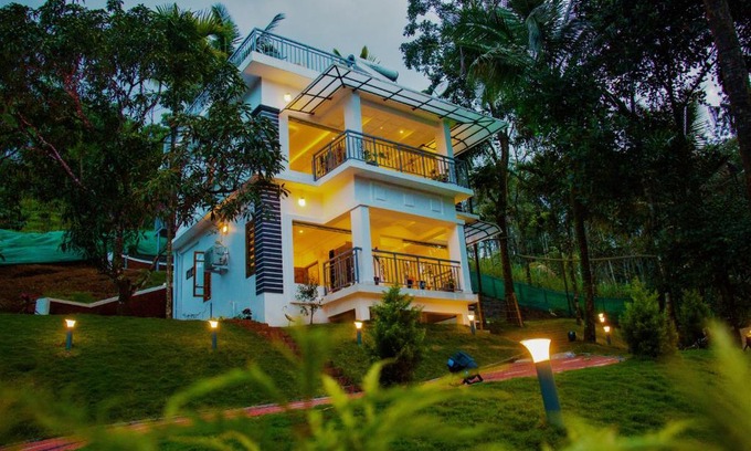 Manjoora Villa | Cozy Saovaram Service Villa with Kitchen & Pet-Friendly Options