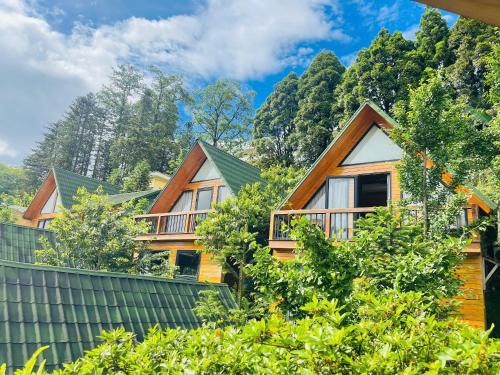 Sa Pa Cabin | Top-Rated Sapa Pine Hill Eco Lodge with Hot Tub & Dining