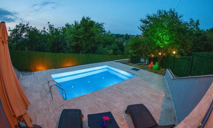 Sapanca Ski Chalet | Experience Sapanca Vineyard House: Pool, Hot Tub & More