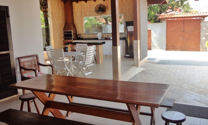 Maranduba House | Discover Sape Beach House: Oceanfront Bliss Awaits