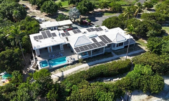 Cabes Point House | Sapphire Beach Retreat & Suite