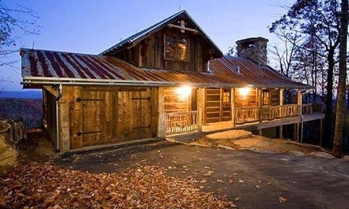Sapphire Cabin | Pet-Friendly Sapphire Heaven: Mountain Cabin with Amenities