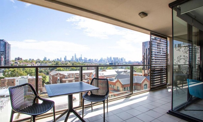 South Yarra Condo | Experience Sapphire of South Yarra: Family-Friendly Retreat