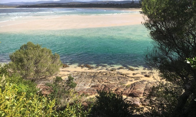 Merimbula Hotel | Relax at Sapphire Waters Motor Inn: Pool, Spa & Family Friendly