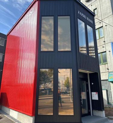 Chuo-ku Apartment | Sapporo Station vicinity, Naebo Station 5 minutes, sleeps up to 6, 2 minutes to the hot spring, plenty of parking