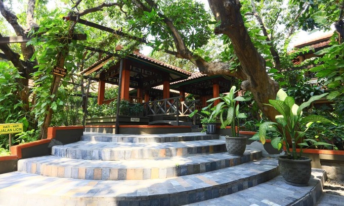 Gresik Hotel | Family-Friendly Sapta Nawa Resort in Gresik Awaits You