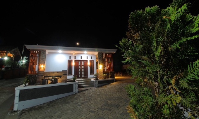 Ngadisari House | Family-Friendly Saputra View Bromo Homestay Awaits You