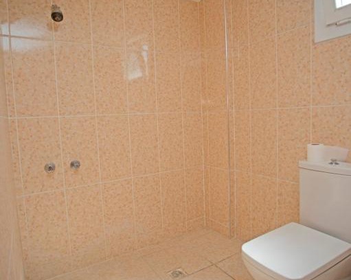 Didim Apartment | Relax at Sarısu Apartman: Pool and Oceanfront Access