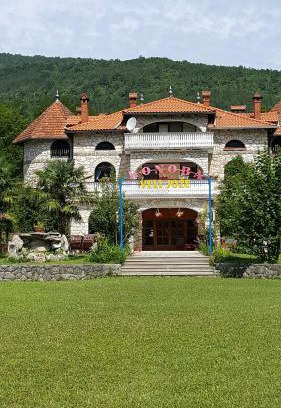 Buzet House | Beachfront Haven at Sara: Enjoy Spa & Ocean Views