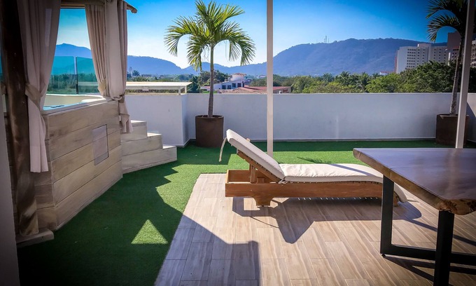 Ixtapa Hotel | Relaxing Sara Suites Ixtapa: Pool & Spa Retreat Awaits