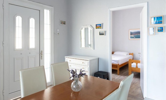 Stavros Apartment | Guest Rated 9.7: Sarafos Apartment Stavros Rooms