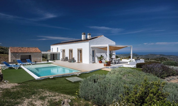 Aglientu Villa | Sea View Retreat: Stazzo di l'Incantu with Pool Access