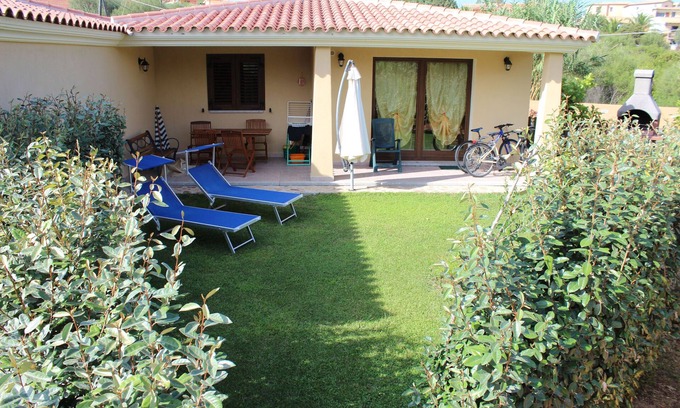 Pittulongu House | Relaxing Holiday Home in Pittulongu, Steps from the Beach