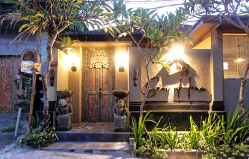 Sayan House | Unforgettable Sari House Ubud - Balinese Homestay Experience