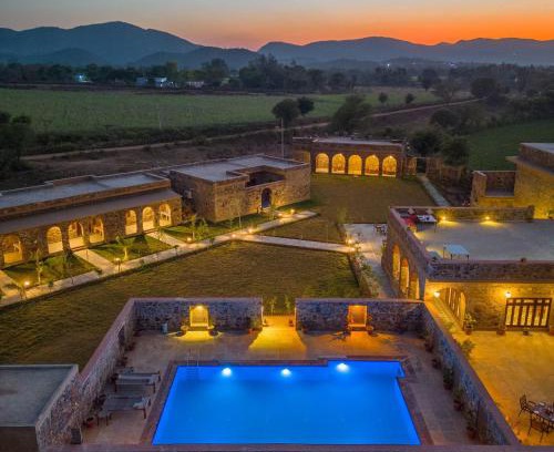 Sariska Hotel | Inviting Stay at Sariska Courtyard with Pool and Breakfast