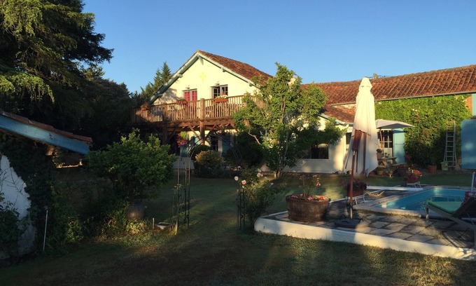 Sarron Villa | Immaculate Villa with Pool in Sarron – Family-Friendly Stay