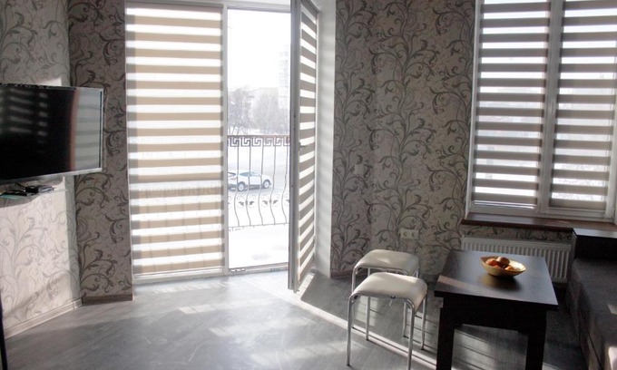Zarichnyi District Apartment | Budget-Friendly Stay at Sartawi Apartment with Breakfast