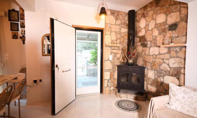 Sarti House | Top-Rated Sarti View House: Pet & Child Friendly Retreat