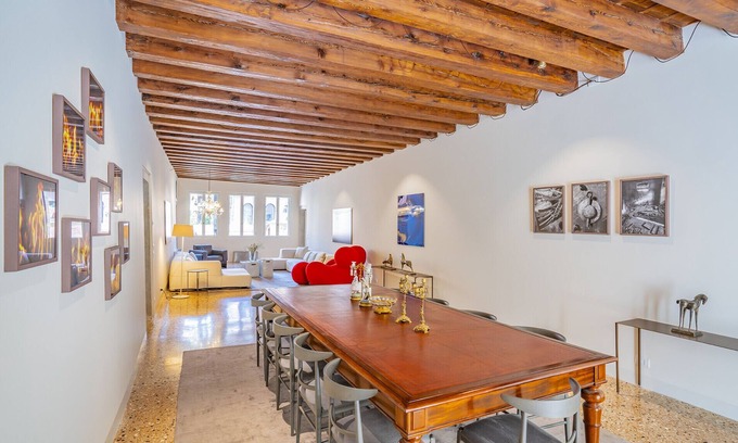 Cannaregio Apartment | Canal View Sartor Apartment with Private Courtyard Retreat