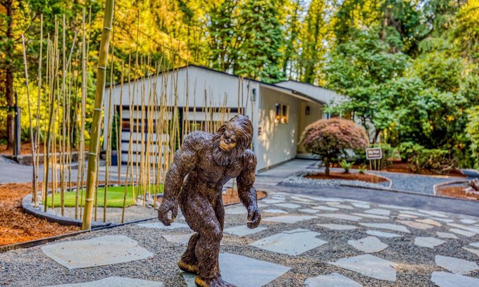 Cedar Hills House | Discover Sasquatch: Family & Pet-Friendly Retreat Awaits