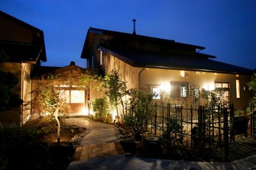 Nanto Hotel | Discover Satoyama No Auberge Maki No Oto with Breakfast