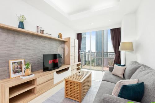 Kuningan Apartment | Relaxing Stay at Sattva by Kozystay - Kuningan with Pool