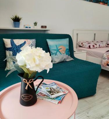 Saturn Apartment | Oceanfront Saturn Rooms with Pet-Friendly Amenities