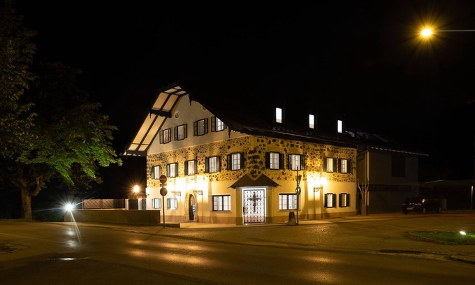 Loretto Hotel | Guest Rated 9.8: Sauerweingut with Pool & Family Amenities