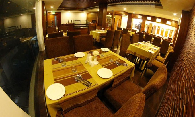 Haripad Hotel | Welcoming Saugandhika Residency: 4-Star Comfort Awaits