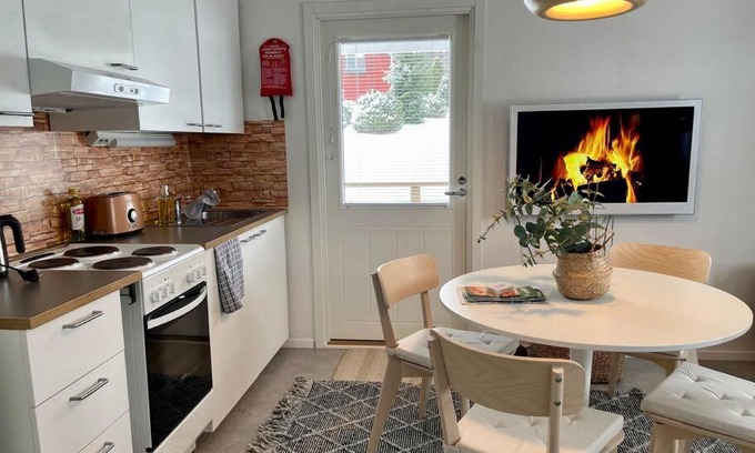 Luopioinen House | Cozy Mini House in Outdoor Village with Pet-Friendly Options