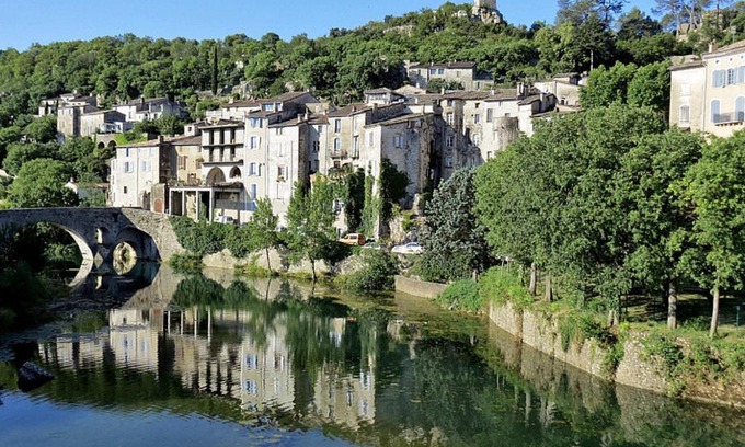 Sauve House | Explore SAUVEURS DE REVES: Family-Friendly Suites Await