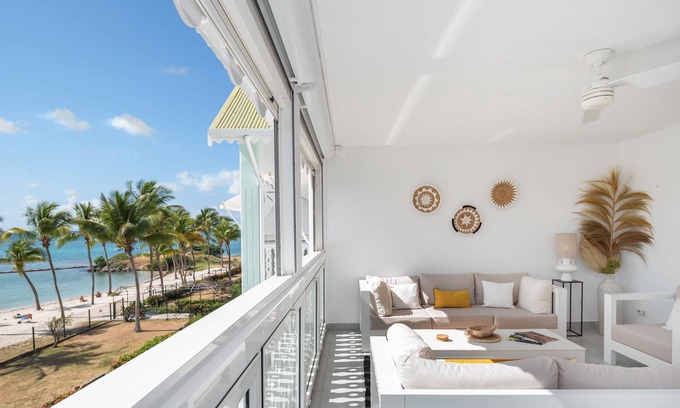 Saint-Francois Apartment | Oceanfront Savannah Retreat: 10/10 Guest Rated Escape