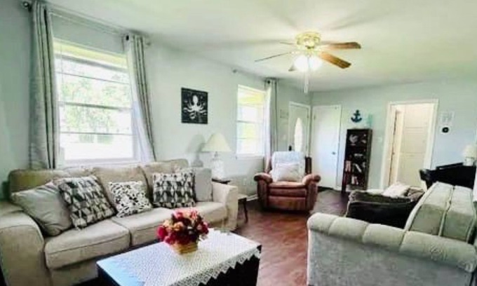 Port Wentworth House | Savannah Home-5 Sleeps- Enmarket Arena, Airport, Downtown, River, Tybee Beach
