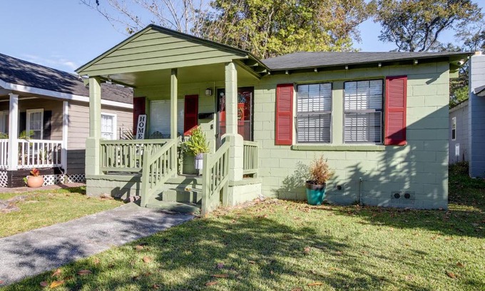 Midtown House | Pet-Friendly Savannah Home with Yard Near Downtown