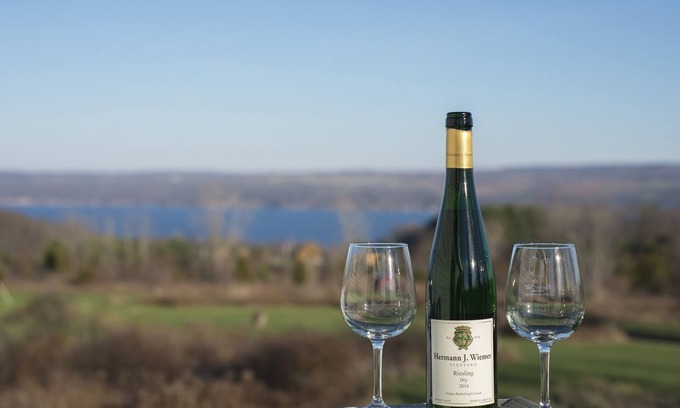 Himrod Hotel | Experience Savannah House Wine Country Inn & Cottages Today