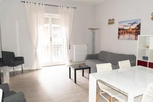 Quartiere XIII Aurelio Apartment | Savorelli Vatican Home