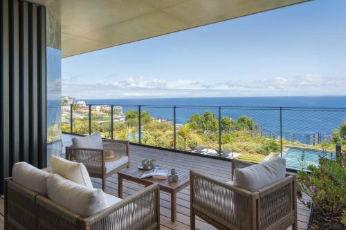 Sao Martinho Apartment | Savoy Monumentalis V by An Island Apart