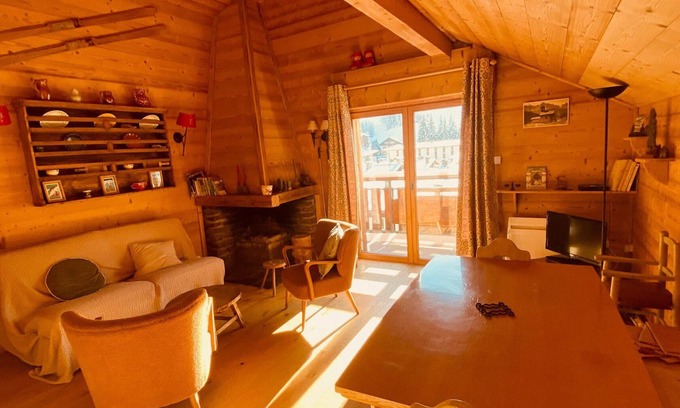 La Clusaz Apartment | Ideal Family Getaway at Apartment La Clusaz with Spa Access