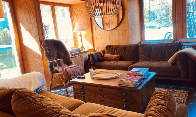 Samoens Ski Chalet | Chalet Samoëns: Cozy Getaway with Spa & Family Amenities