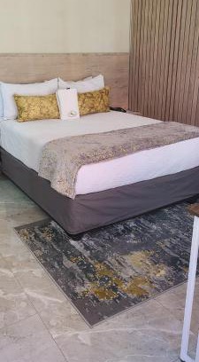 Jwaneng House | Sawa Sawa Lodge