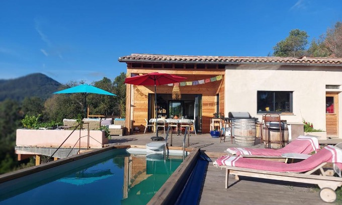 Les Adrets-de-l'Esterel House | Discover SAWUBONA: Rated 8.8 with Private Pool & Hot Tub