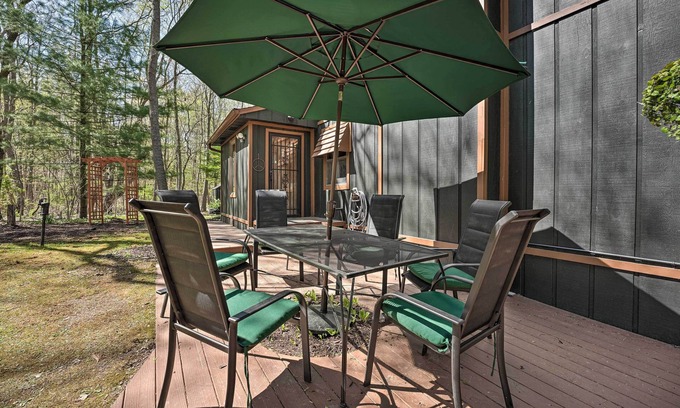 Harbert Cottage | Cozy Sawyer Retreat with Fire Pit - Steps to Gorgeous Beaches!