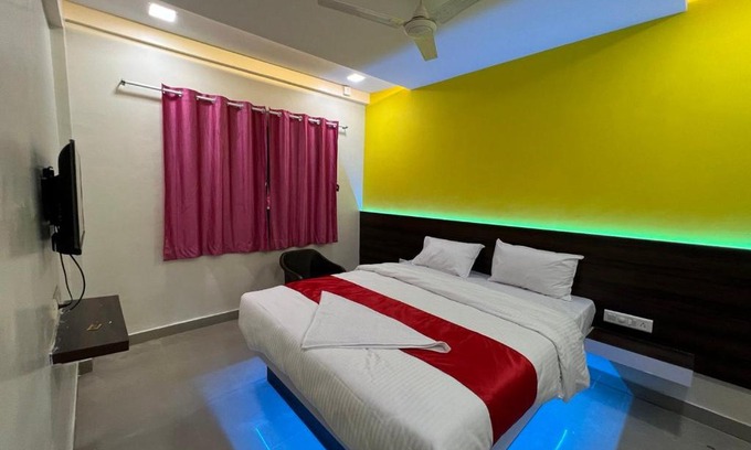 Pune Hotel | Budget-Friendly Sayba Inn: Family-Approved Lodging