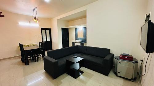 Kochi Apartment | Top-Rated Sayyid Suites: Family-Friendly Comfort Awaits