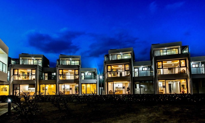 Andeok Condo | Pet-Friendly Retreat at SBS Love Pension with Breakfast