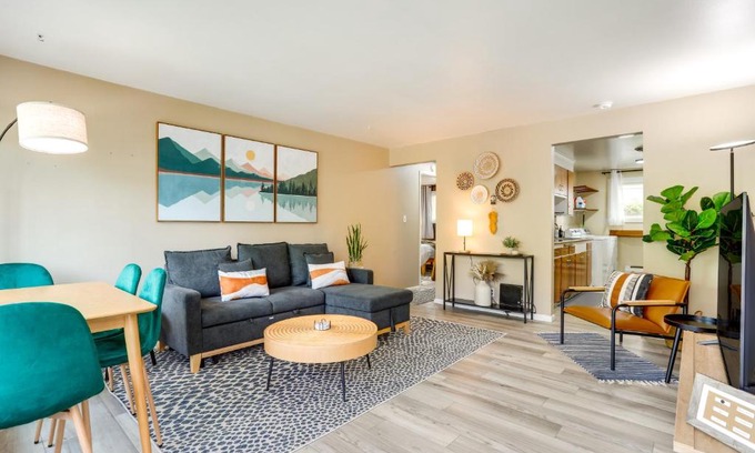 Old Ballard Apartment | Stylish Seattle Apartment Steps from the Waterfront