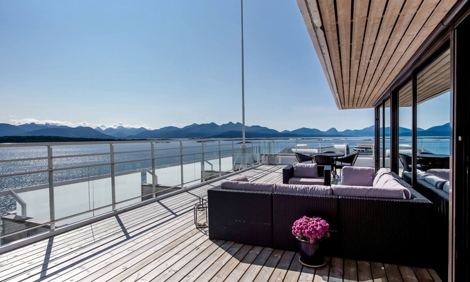 Molde Hotel | Discover Scandic Alexandra Molde: Rated 8.6/10 with Great Amenities
