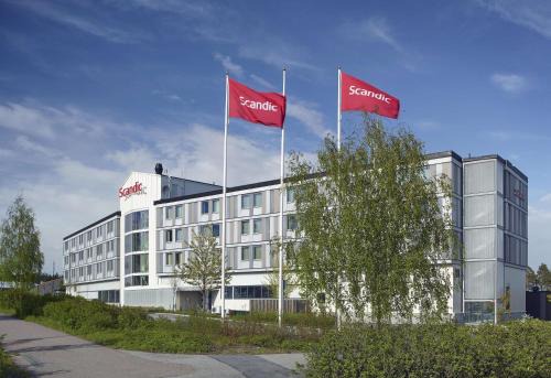 Arlandastad Hotel | Explore Scandic Arlandastad: Pet-Friendly and Accessible Stay